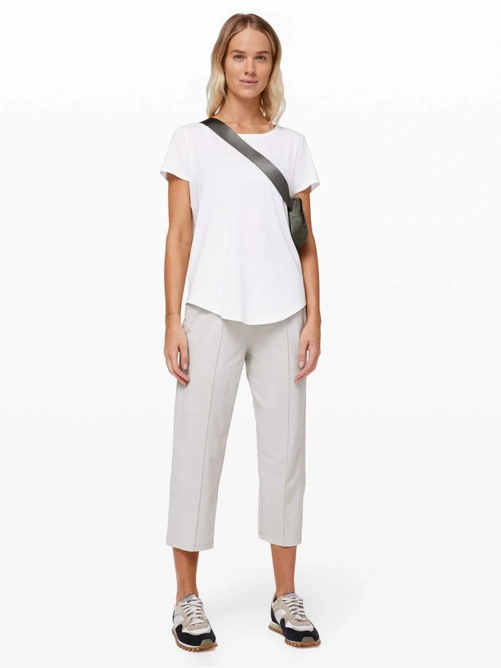 lululemon White Love Tee *Crew Short Sleeve Curved Hem Crewneck T-Shirt size 10